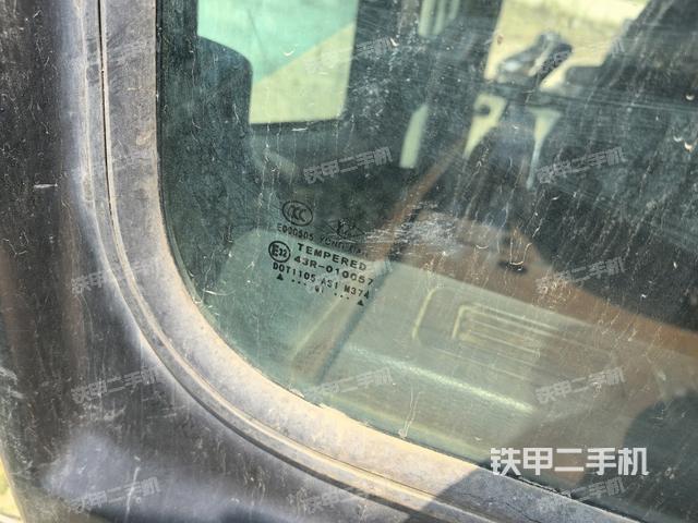 后窗玻璃角標(biāo)（駕駛室部分）