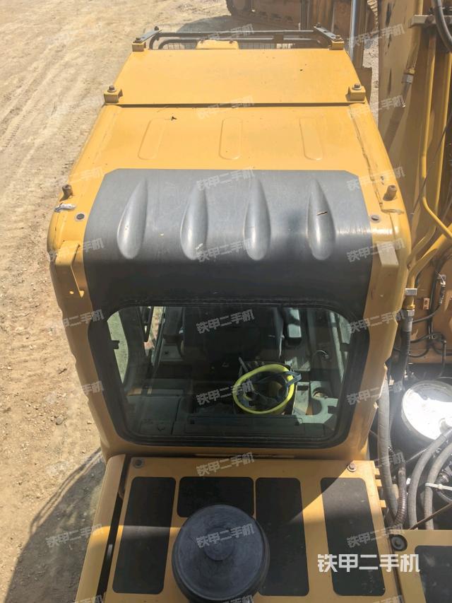 駕駛室頂部俯視（上車部件）