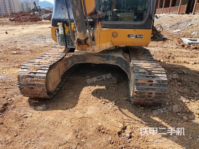 轉盤和下車架正前（工作和回轉裝置）