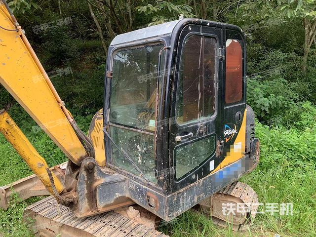 现代R60-7挖掘机