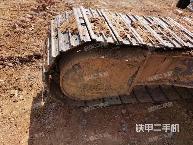 右側行走馬達蓋板（行走機構）