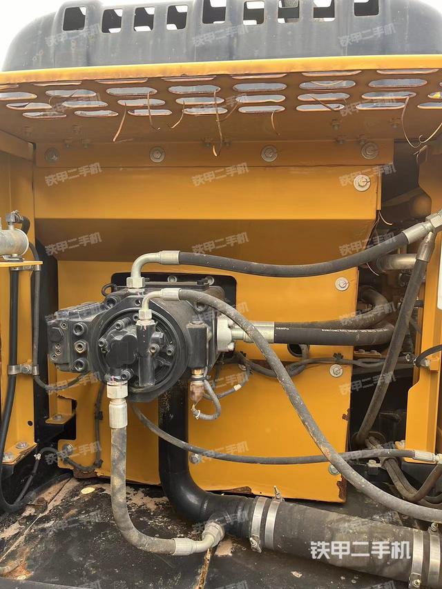 液壓泵室（大件艙室）