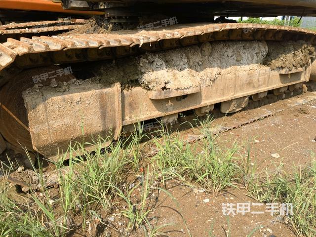 左側(cè)履帶整體?（行走機(jī)構(gòu)）