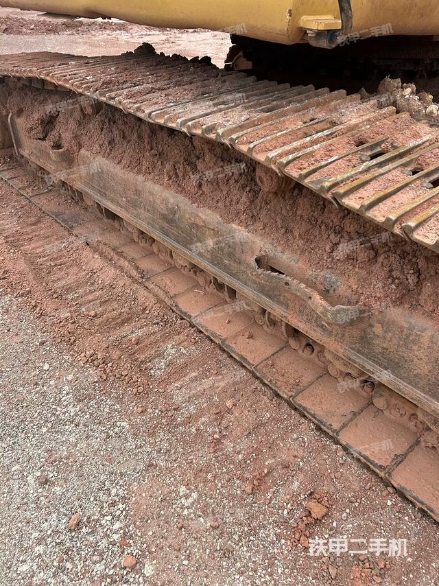 右驅(qū)動(dòng)輪（行走機(jī)構(gòu)）