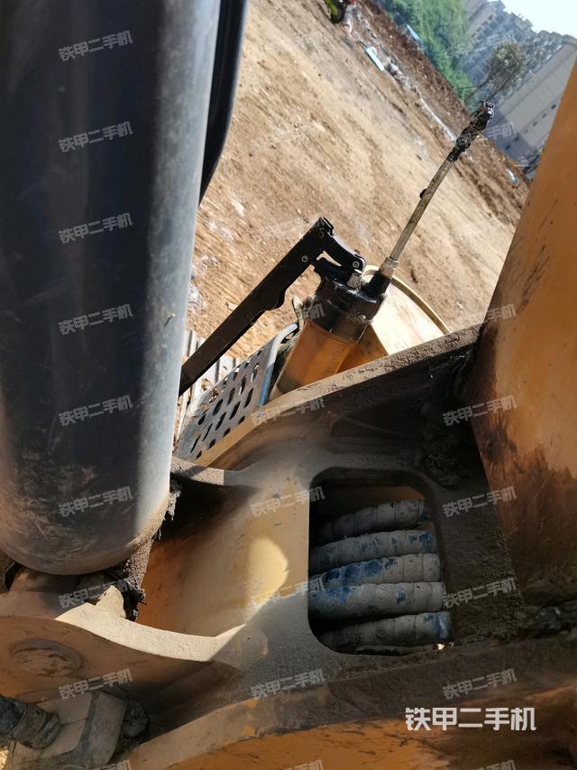 大臂根部?斜（工作和回轉裝置）