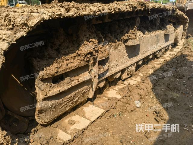 左側(cè)履帶整體?（行走機(jī)構(gòu)）