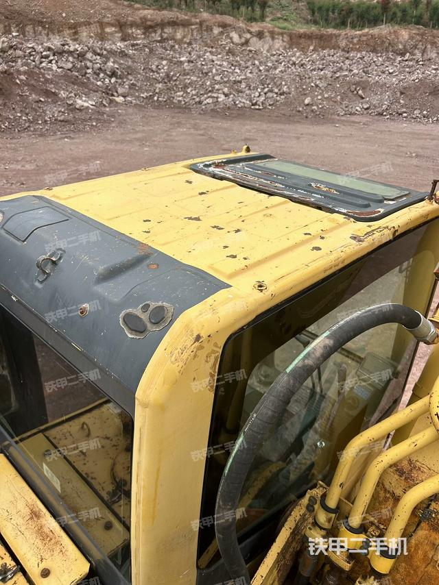 駕駛室頂部俯視（上車部件）