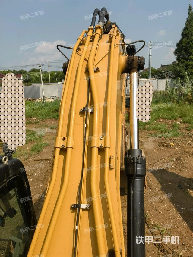 大臂背部俯視（工作和回轉(zhuǎn)裝置）