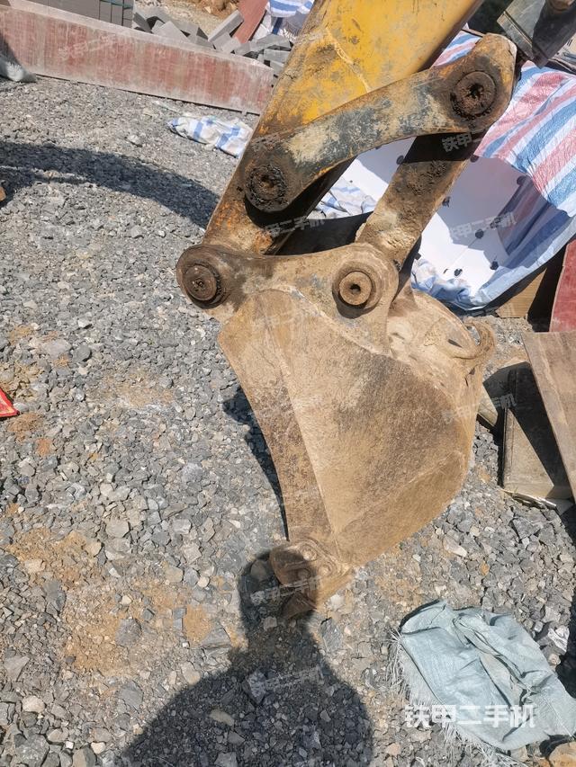 鏟斗45度(工作和回轉(zhuǎn)裝置) 鏟斗45度(工作和回轉(zhuǎn)裝置)