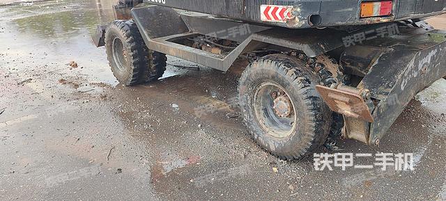 單側(cè)履帶整體（整機(jī)外觀）