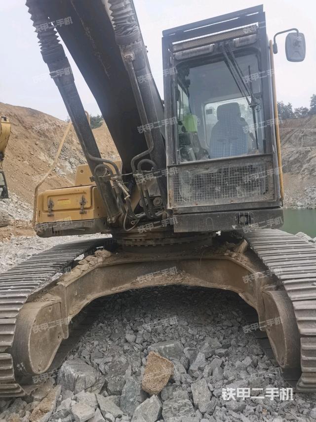 轉盤和下車架正前（工作和回轉裝置）