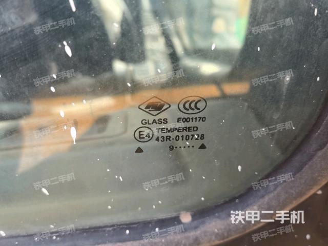 后窗玻璃角標(biāo)（駕駛室部分）