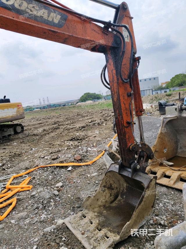 鏟斗45度（工作和回轉(zhuǎn)裝置）