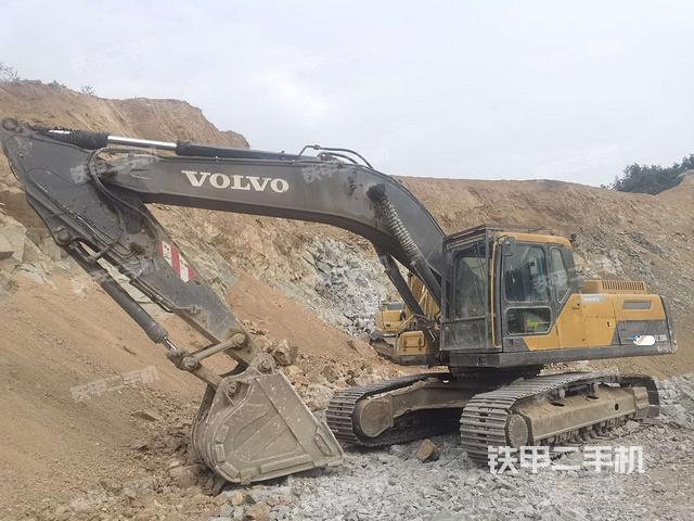 沃爾沃EC300DL挖掘機