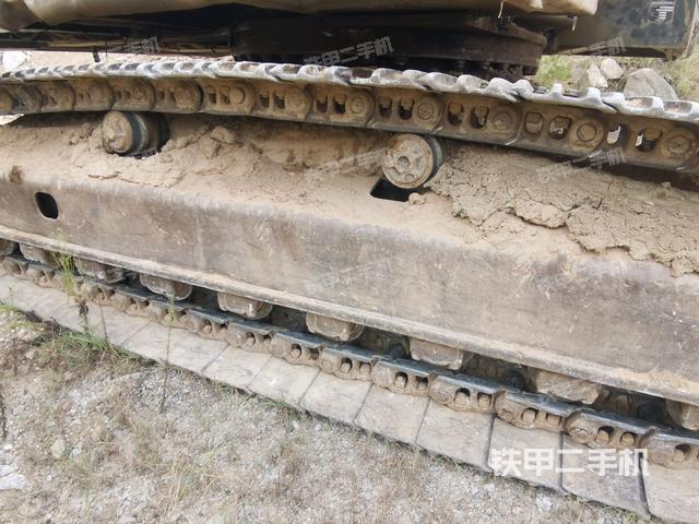 左側(cè)行走馬達蓋板（行走機構(gòu)）