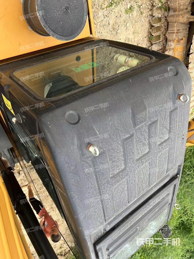 駕駛室頂部俯視（上車部件）