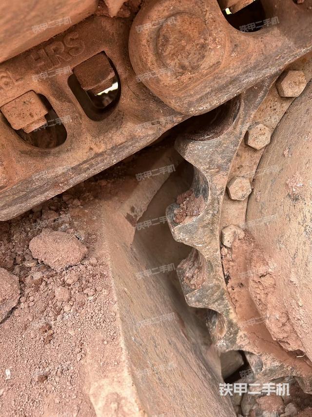 左側(cè)行走馬達蓋板（行走機構(gòu)）