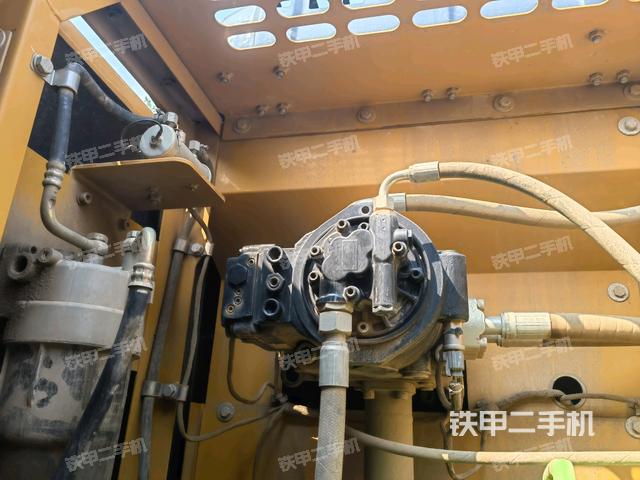 液壓泵斜45?左（大件艙室）