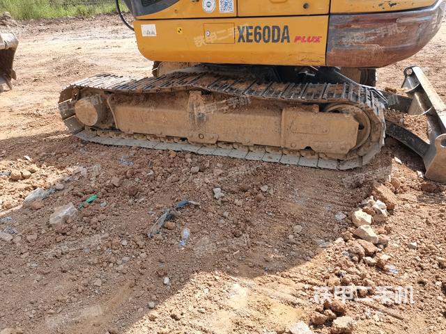 左側(cè)履帶整體?（行走機構(gòu)）