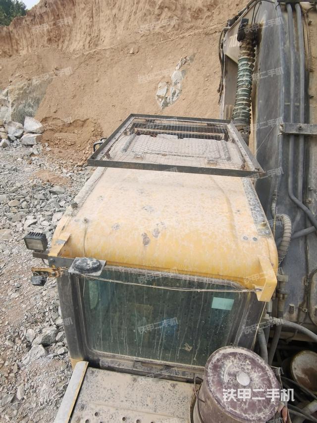 駕駛室頂部俯視（上車部件）