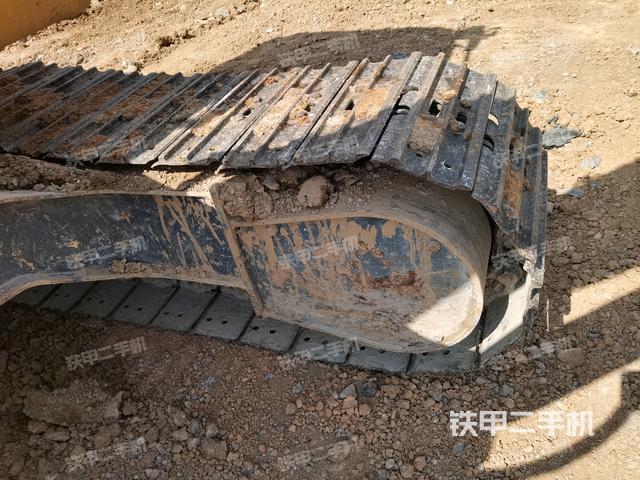 左側(cè)行走馬達蓋板（行走機構(gòu)）