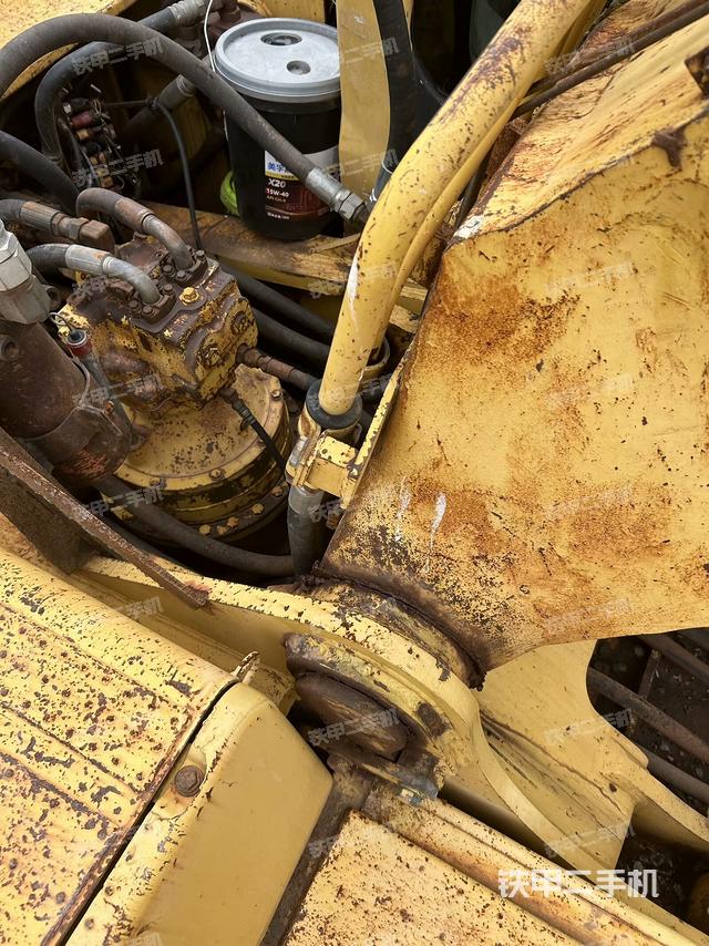 大臂根部?斜視（工作和回轉(zhuǎn)裝置）