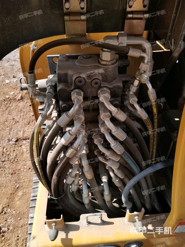 分配閥（上車部件）