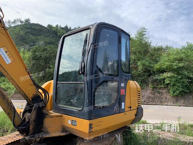 雷沃重工FR60挖掘机