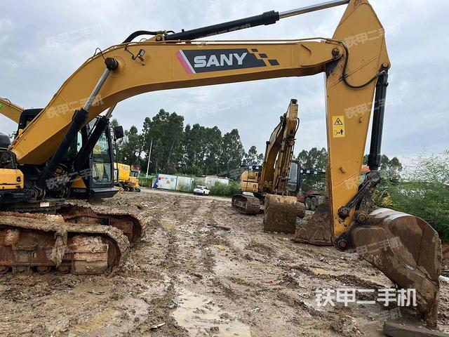 大臂整體?右側(cè)（工作和回轉(zhuǎn)裝置）