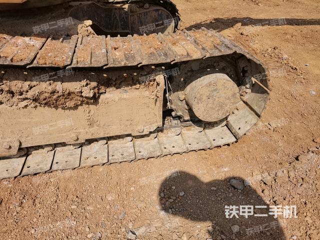 右驅動輪（行走機構）