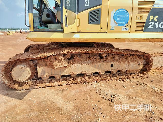 小松PC200-8挖掘机