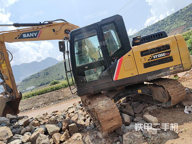 三一重工SY135C Pro挖掘機(jī)