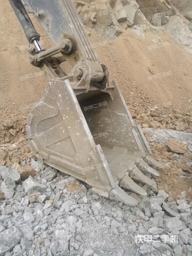 鏟斗右后整體（工作和回轉裝置）