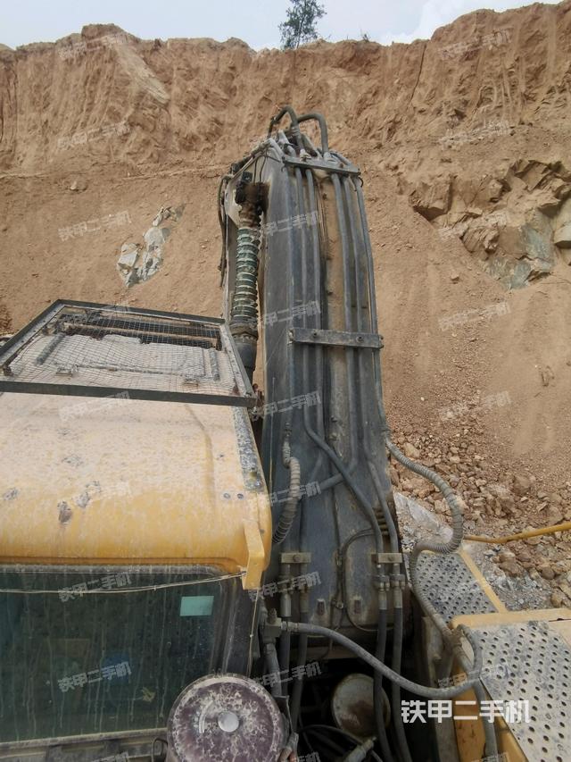 大臂背部俯視（工作和回轉裝置）