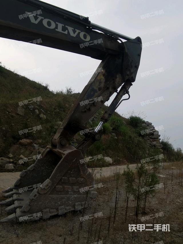 小臂整體左后（工作和回轉(zhuǎn)裝置）