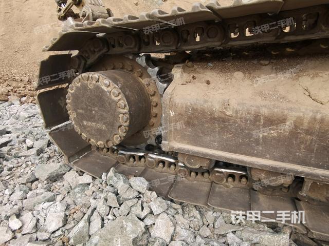 右驅動輪（行走機構）