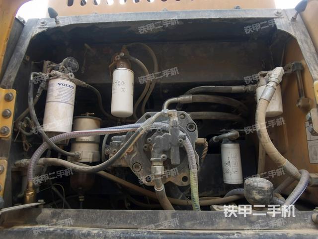 液壓泵室（大件艙室）