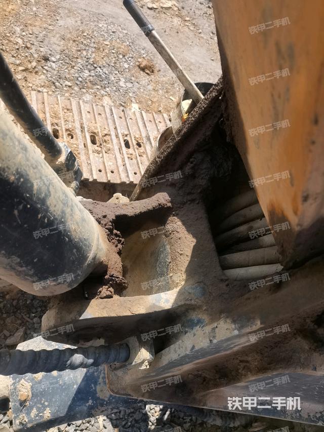 大臂根部?斜(工作和回轉(zhuǎn)裝置) 大臂根部?斜(工作和回轉(zhuǎn)裝置)