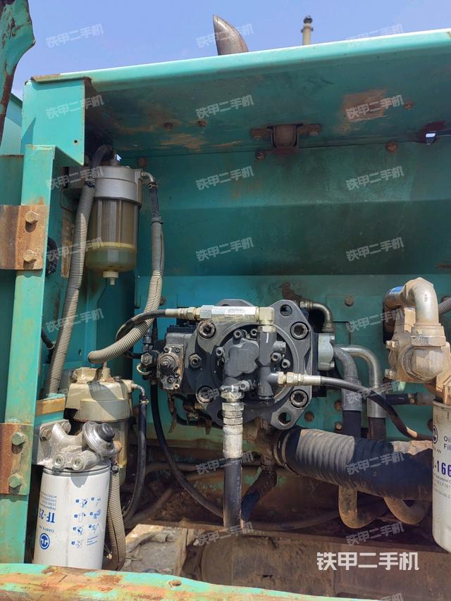 液壓泵室（大件艙室）