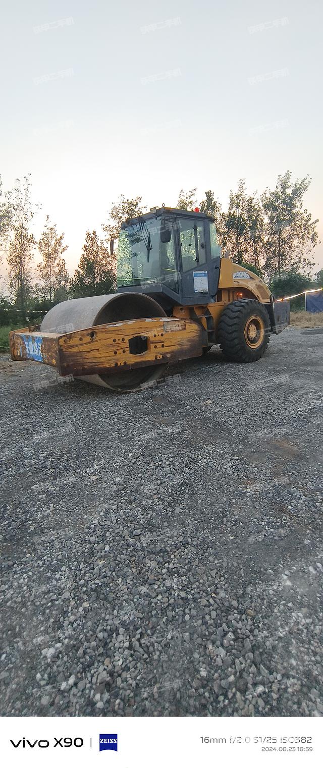 徐工XS222J-1压路机