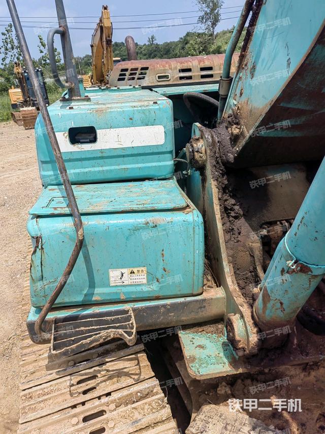 大臂根部?斜視（工作和回轉(zhuǎn)裝置）