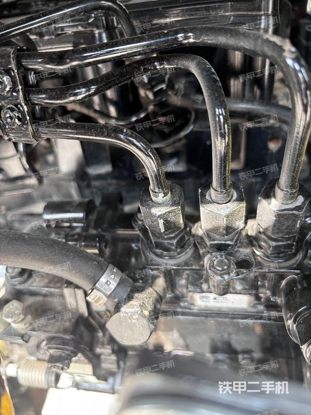 发动机整体俯视（整机外观）