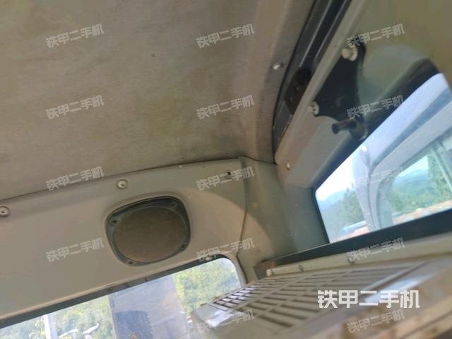 驾驶室左前45度（驾驶室部分）