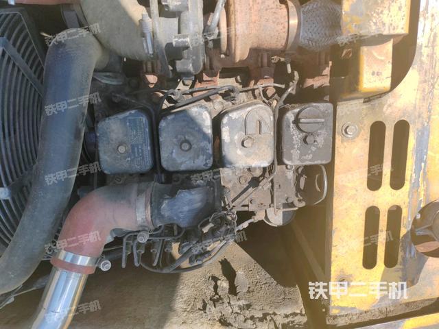 发动机室（上车部件）