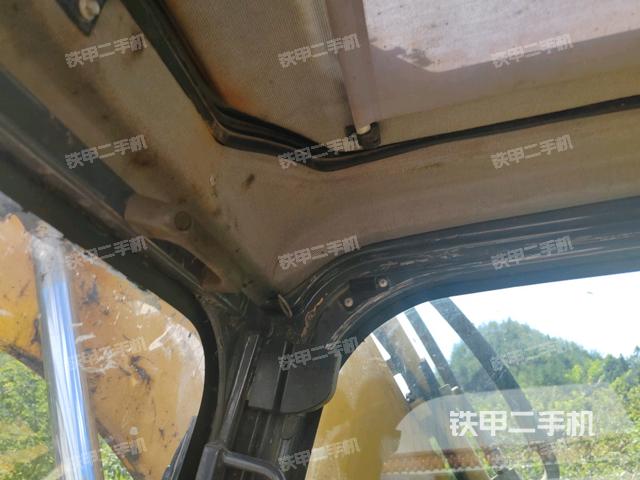 座椅后部（驾驶室部分）