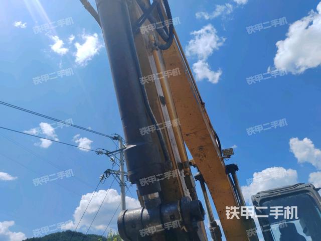 小臂整体左后（工作和回转装置）