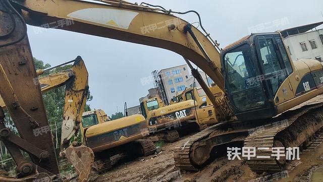 卡特彼勒320C挖掘机