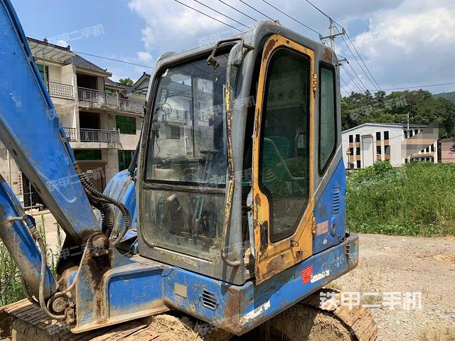 山重建机GC68-8挖掘机