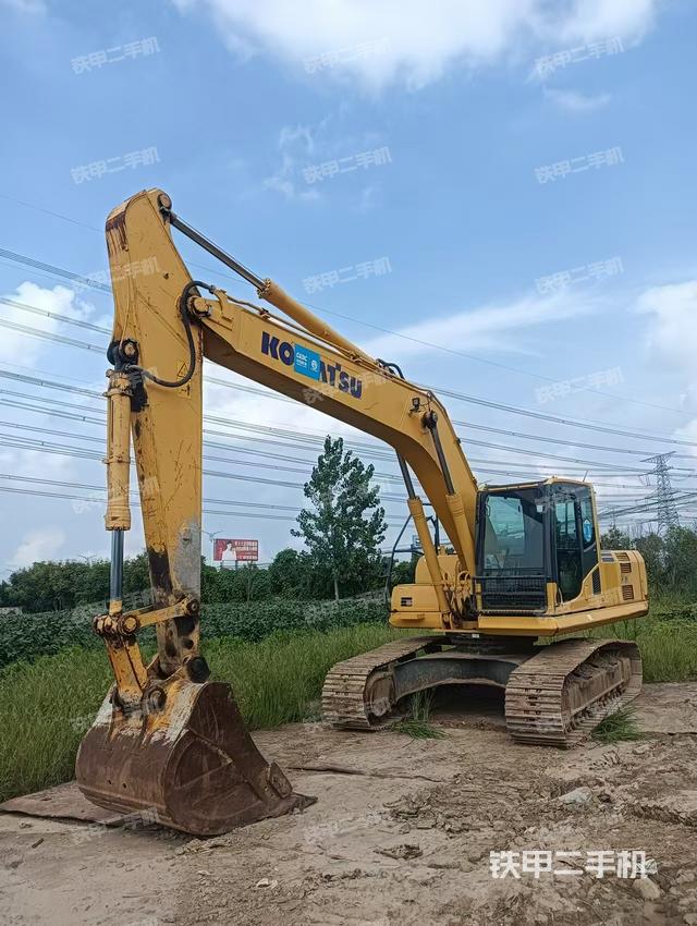 小松PC220-8M0挖掘机