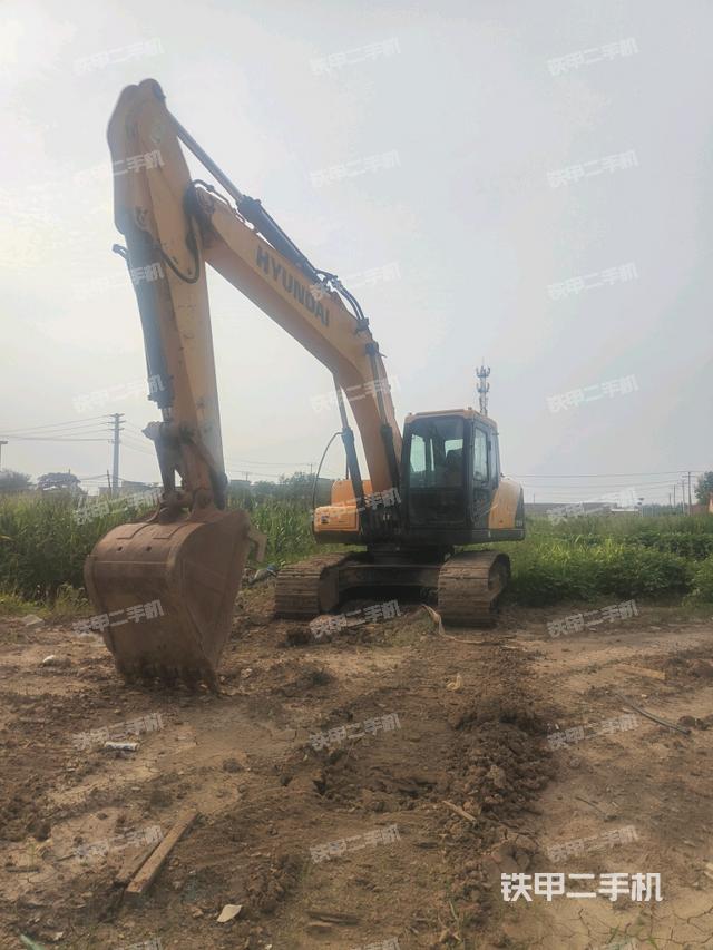 现代R215VS挖掘机